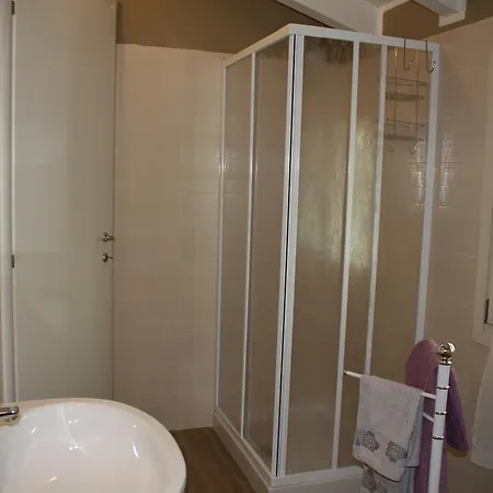 Il Cortile Friendly House ゲストハウス ボルゴマネーロ