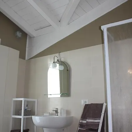 Il Cortile Friendly House بيت ضيافة بورجومانارو