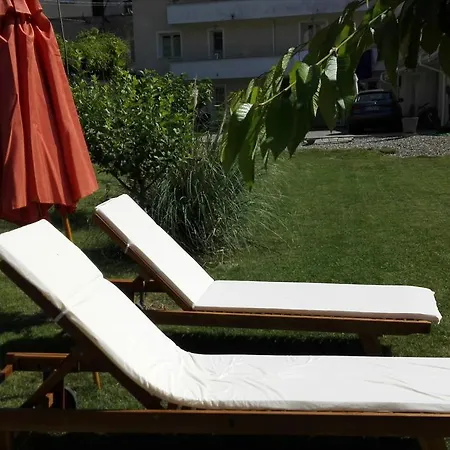 Il Cortile Friendly House