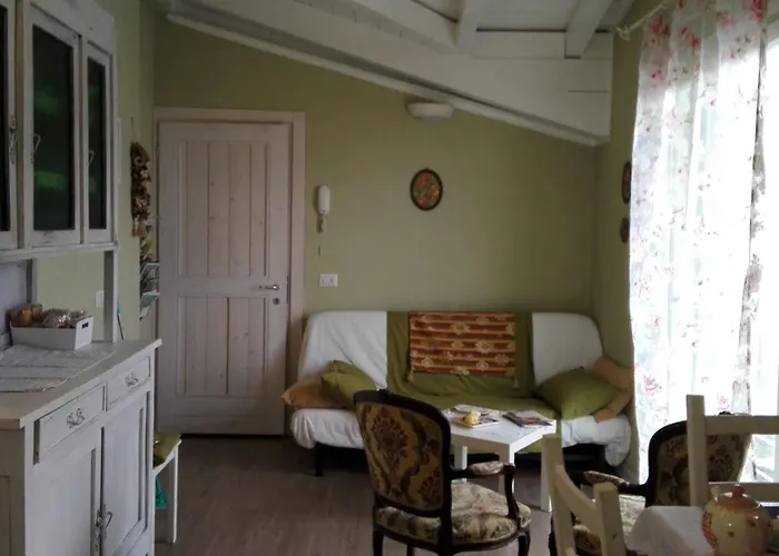 Il Cortile Friendly House Borgomanero